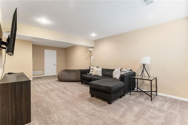 800 Raven Court, Belton, MO 64012