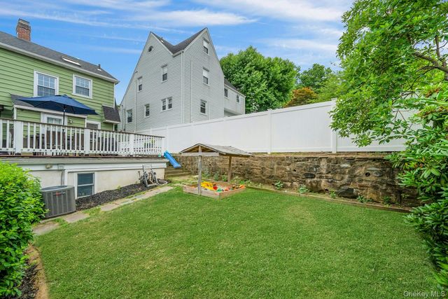 30 Lee Avenue, White Plains, NY 10606
