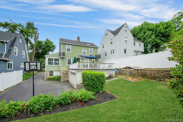 30 Lee Avenue, White Plains, NY 10606