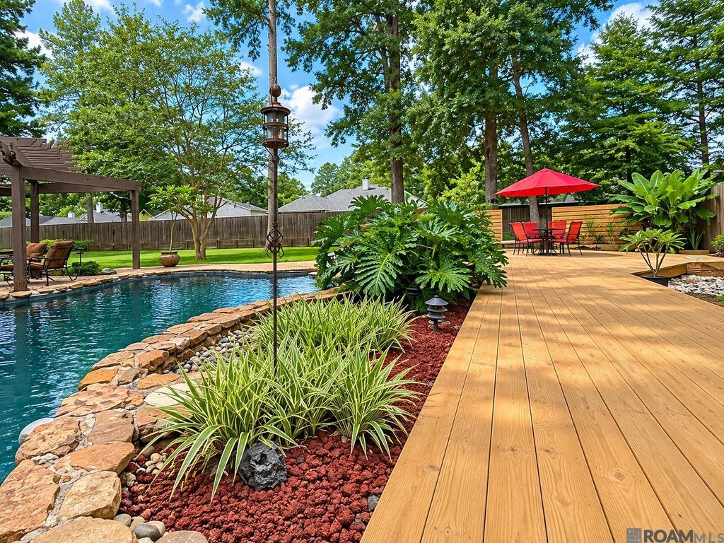 18931 Winterwood Ct, Baton Rouge, LA 70817
