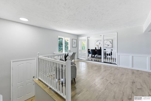 910 Joseph Drive, Papillion, NE 68046