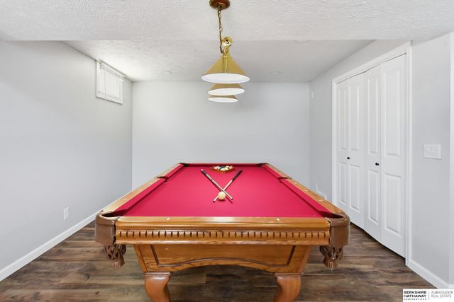 910 Joseph Drive, Papillion, NE 68046
