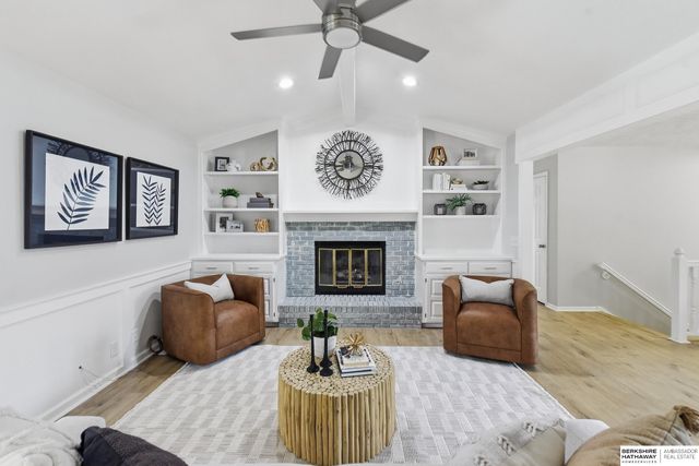 910 Joseph Drive, Papillion, NE 68046