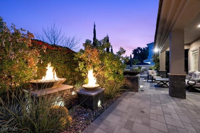 9001 Night Owl Court, Las Vegas, NV 89134