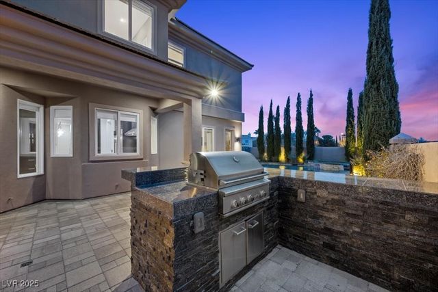 9001 Night Owl Court, Las Vegas, NV 89134