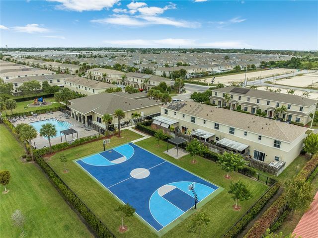 540 NE 5th Ln, Florida City, FL 33034