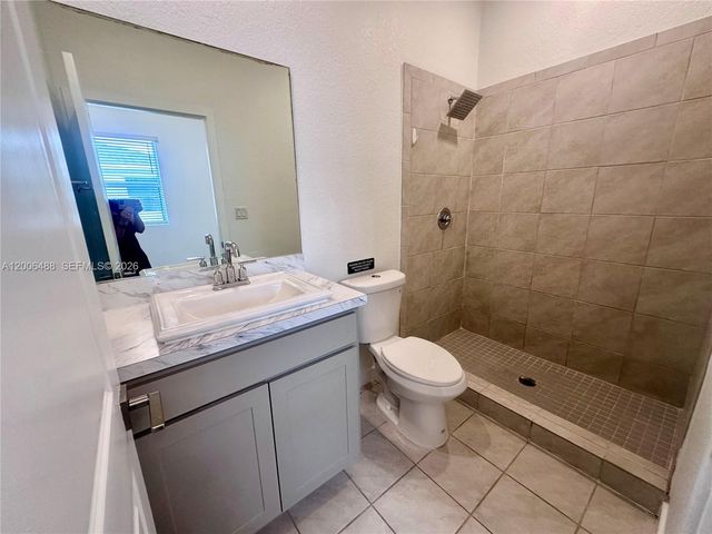 540 NE 5th Ln, Florida City, FL 33034