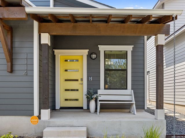 1114 N OLIVE ST, San Antonio, TX 78202