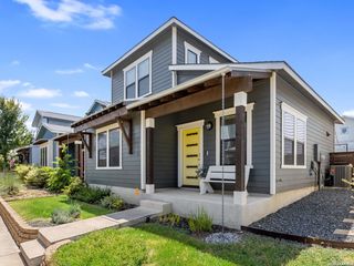 1114 N OLIVE ST, San Antonio, TX 78202