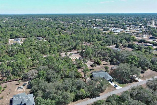 414 Lake AVE, Lehigh Acres, FL 33972