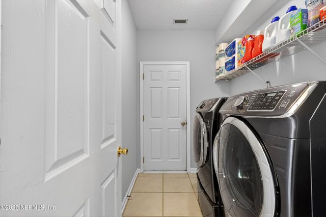 1693 TIMBER CROSSING Lane, Jacksonville, FL 32225