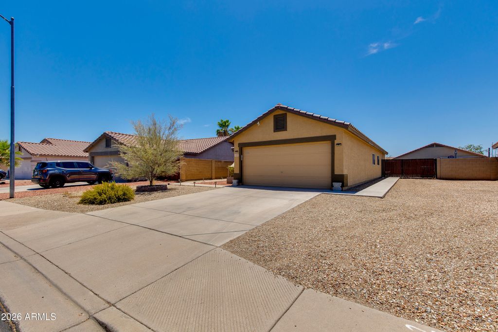 15605 W CARIBBEAN Lane, Surprise, AZ 85379 — photo 3