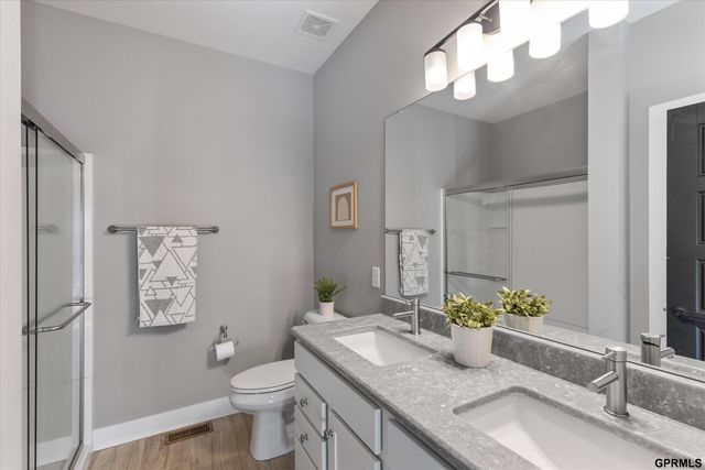 7358 S 185 Street, Omaha, NE 68136