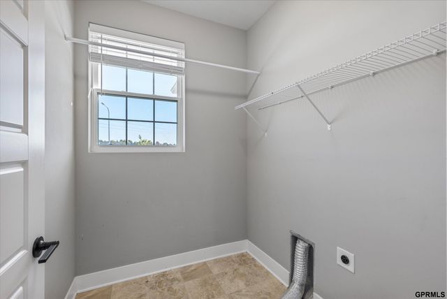 7358 S 185 Street, Omaha, NE 68136