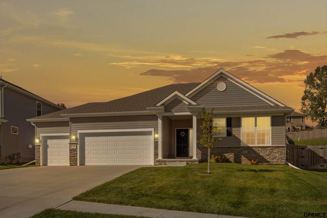 7358 S 185 Street, Omaha, NE 68136