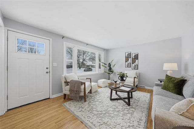 35 Jasmine Avenue, West Seneca, NY 14224