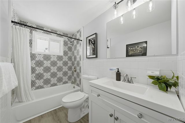 35 Jasmine Avenue, West Seneca, NY 14224