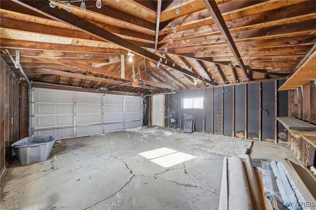 35 Jasmine Avenue, West Seneca, NY 14224