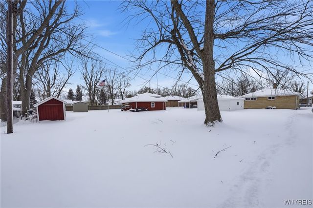 35 Jasmine Avenue, West Seneca, NY 14224