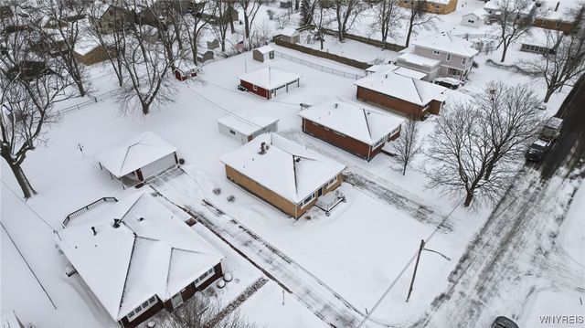 35 Jasmine Avenue, West Seneca, NY 14224