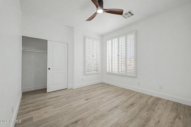5776 W ALICE Avenue, Glendale, AZ 85302