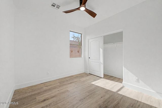 5776 W ALICE Avenue, Glendale, AZ 85302