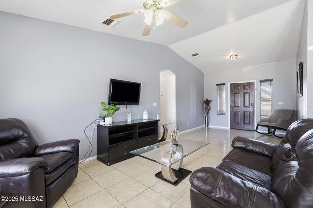 473 Alondra Court, Rio Rico, AZ 85648