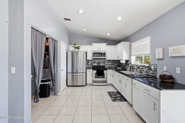 473 Alondra Court, Rio Rico, AZ 85648