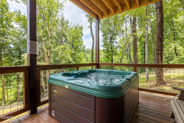 3181 Thomas Headrick Road, Sevierville, TN 37862