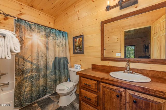 3181 Thomas Headrick Road, Sevierville, TN 37862