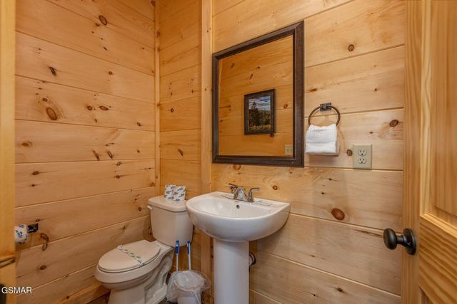 3181 Thomas Headrick Road, Sevierville, TN 37862