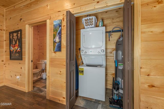 3181 Thomas Headrick Road, Sevierville, TN 37862