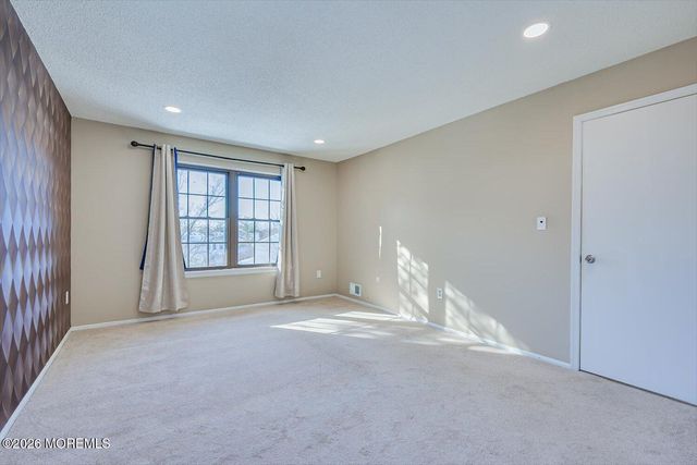 344 Danbury Lane 344, East Brunswick, NJ 08816