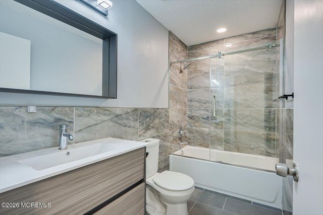 344 Danbury Lane 344, East Brunswick, NJ 08816