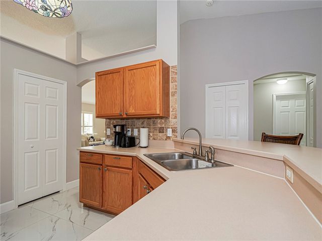 882 Jamaica Avenue, Sebastian, FL 32958