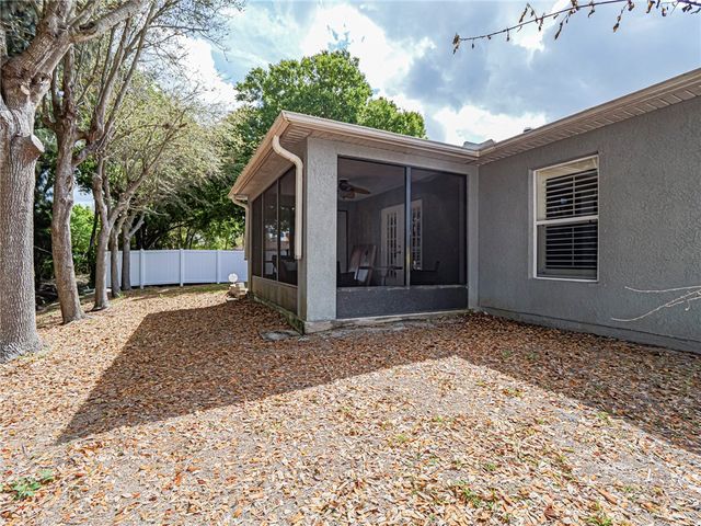 882 Jamaica Avenue, Sebastian, FL 32958