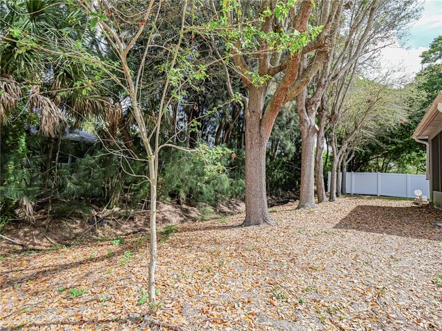 882 Jamaica Avenue, Sebastian, FL 32958