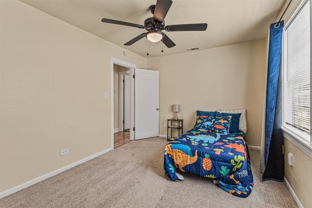915 N Virginia Street, Terrell, TX 75160