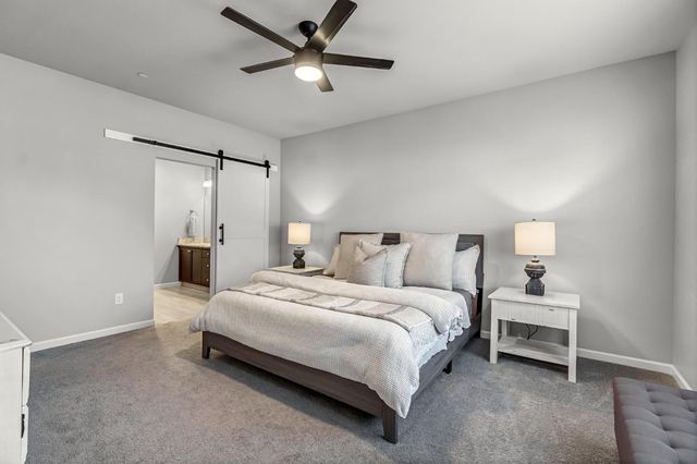 649 Wood Crest Avenue, Madera, CA 93636