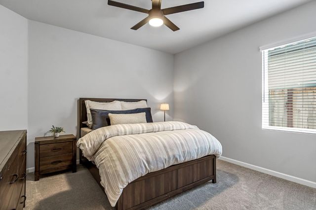 649 Wood Crest Avenue, Madera, CA 93636