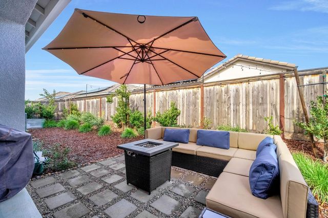 649 Wood Crest Avenue, Madera, CA 93636