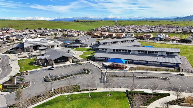 649 Wood Crest Avenue, Madera, CA 93636