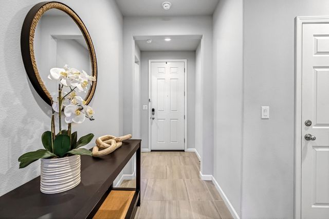 649 Wood Crest Avenue, Madera, CA 93636