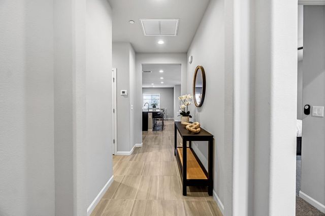 649 Wood Crest Avenue, Madera, CA 93636