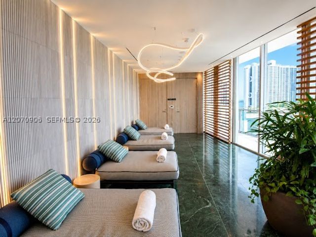 1400 Biscayne Blvd 3401, Miami, FL 33132