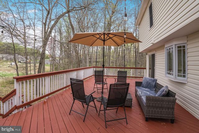 7937 FREEHOLLOW DR, Falls Church, VA 22042