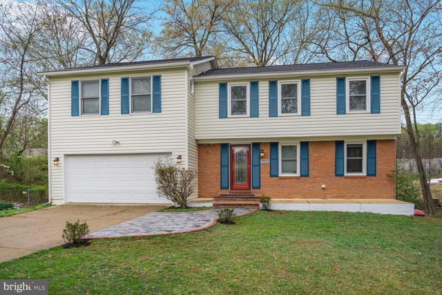 7937 FREEHOLLOW DR, Falls Church, VA 22042