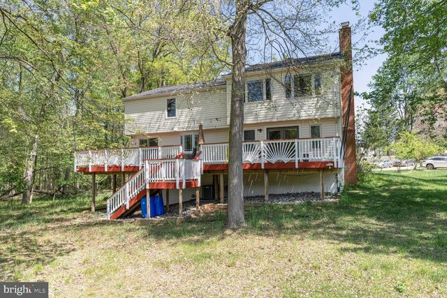 7937 FREEHOLLOW DR, Falls Church, VA 22042