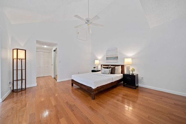 47 Voyagers Ln 47, Ashland, MA 01721