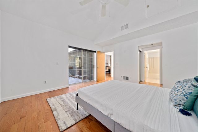 47 Voyagers Ln 47, Ashland, MA 01721